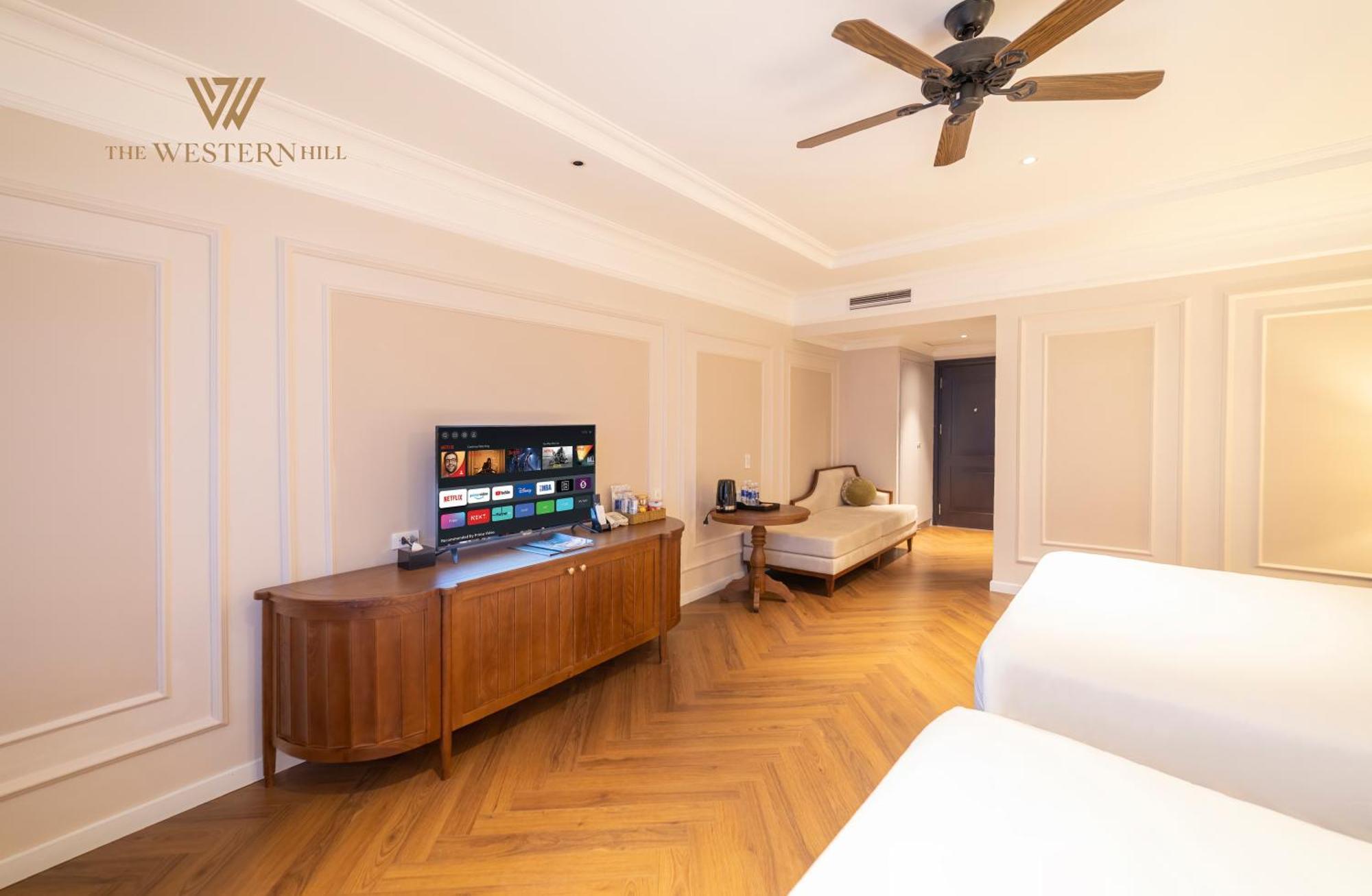 The Western Hill Dalat Hotel Room photo